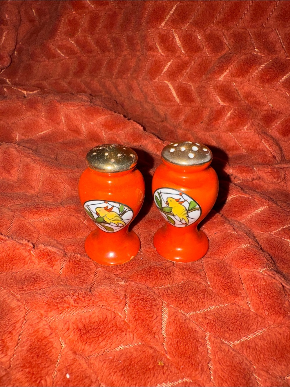 Vintage MCM Japan Lusterware Bird Salt & Pepper Shakers – Vibrant Orange